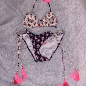 Victoria’s secret bathing suit